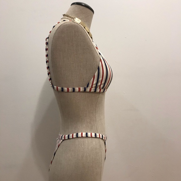 Cupshe tricolor patriotic triangle bikini. Size M - Picture 5 of 14